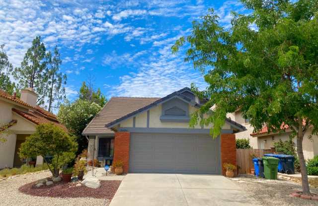 Calabasas Two-Story 4b/3b Beautifully  Modernly Updated w/ Brand New Floors throughout photos photos