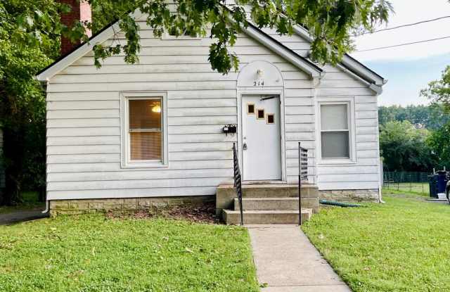 5 Bedroom Home Near UK Available August 2027! Gallery 1
