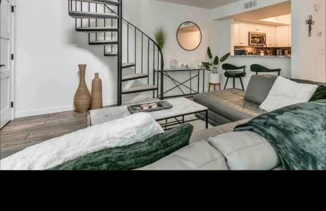 Charming Summit Condo - Your perfect Urban Oasis! photos photos