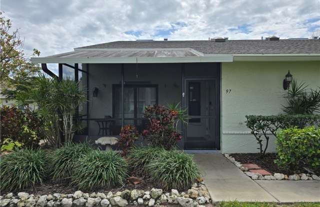 1433 SW 51st Lane unit: 97 photos photos