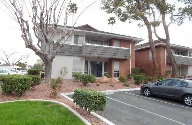 Fabulous 1st Floor Condo with 1 Bedroom, 1 Bathroom and Den In LV Country Club! photos photos Fabulous 1st Floor Condo with 1 Bedroom, 1 Bathroom and Den In LV Country Club! photos photos