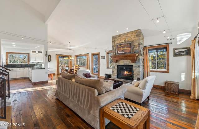 7240 Buckboard Drive Gallery 2