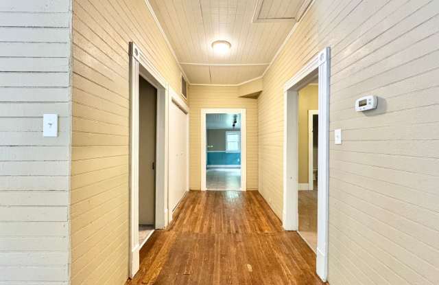 2 Bedroom in College Hill Convenient to UNCG and Downtown Greensboro! Gallery 3