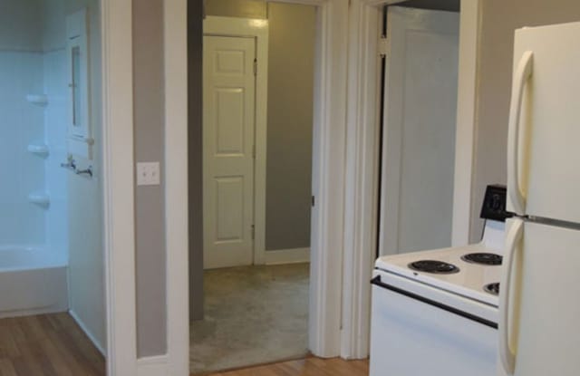 2 bedroom house Gallery 4