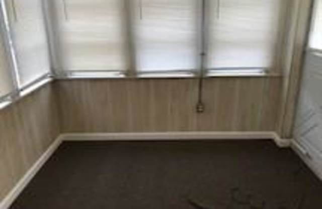 612 BERKELEY DRIVE Gallery 2
