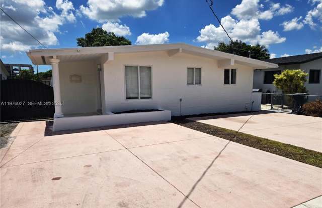 6744 SW 21st St photos photos