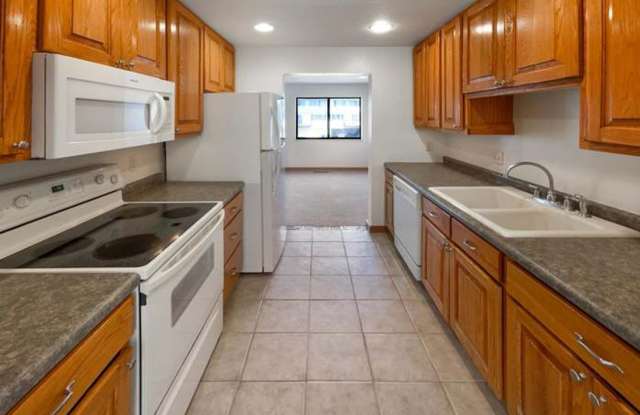 3 Bed Shoreview Townhome Gallery 4