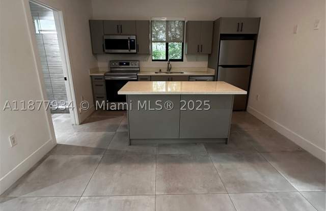 14 Coral Dr Gallery 4