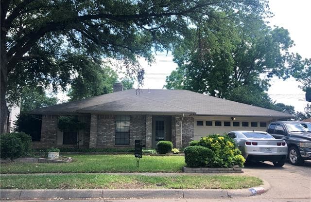 502 Parsley Lane - 502 Parsley Lane, Euless, TX 76039