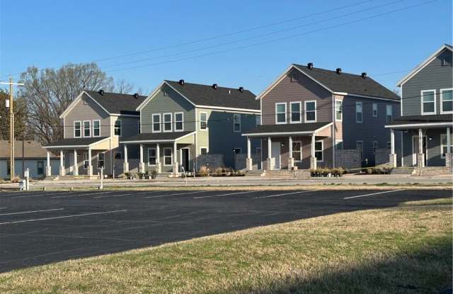 700 E Johnson Avenue photos photos