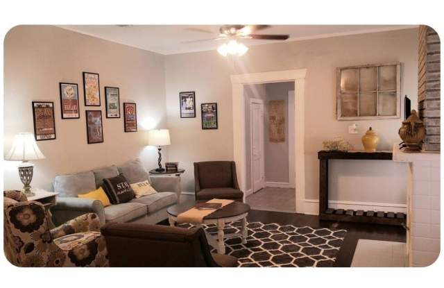 400 Washington Street Gallery 2