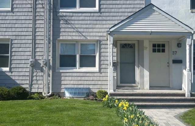 35 Victory Court photos photos