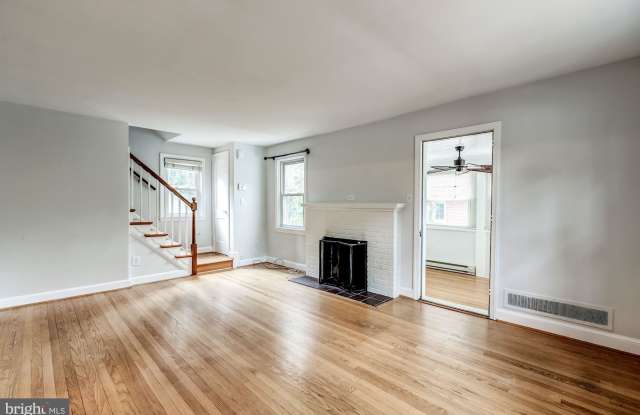 5416 N CARLIN SPRINGS ROAD Gallery 3