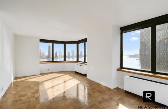 415 E 37th Street - 415 East 37th Street, New York City, NY 10016