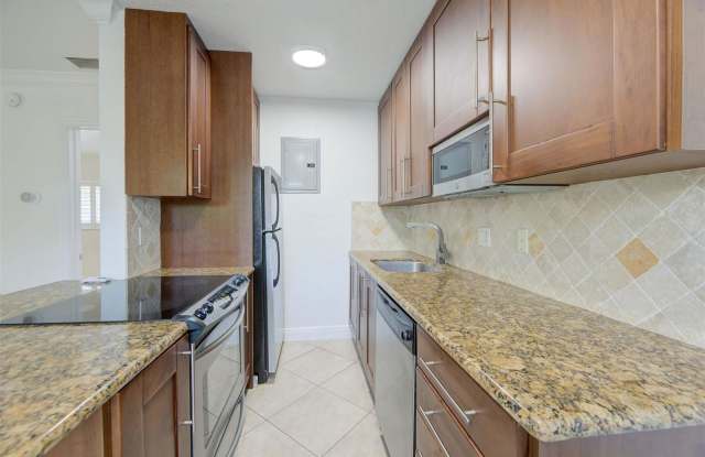 1311 Northeast 18th Street photos photos