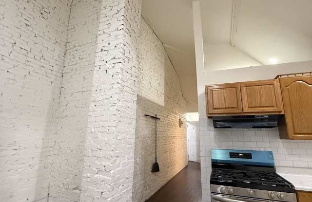 1840 Barnum Avenue unit: 3 photos photos