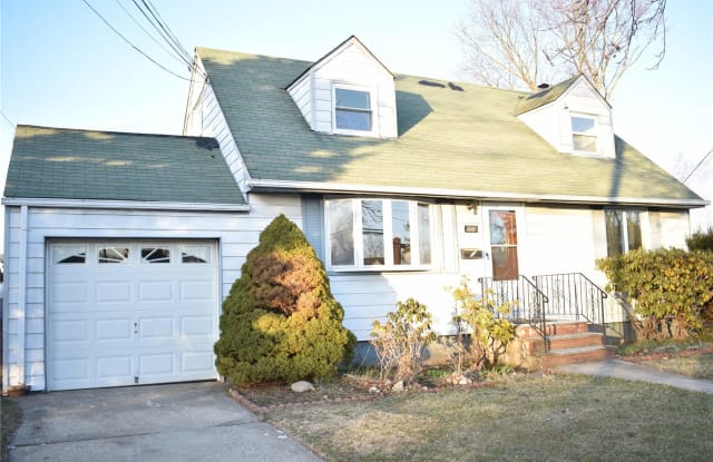 103 Bethpage Road - 103 Bethpage Road, Hicksville, NY 11801