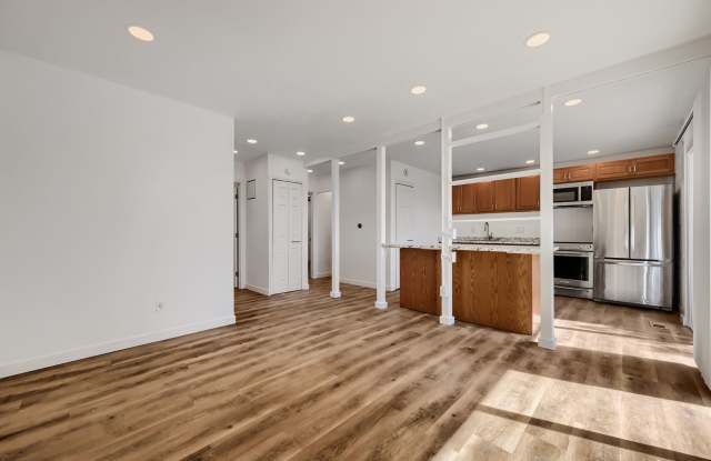 Move in ready unit on Fairway! photos photos