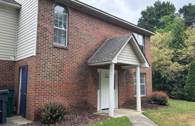 2 Bed, 1.5 Bath Updated 2 Story Duplex/Townhome in NW Charlotte photos photos