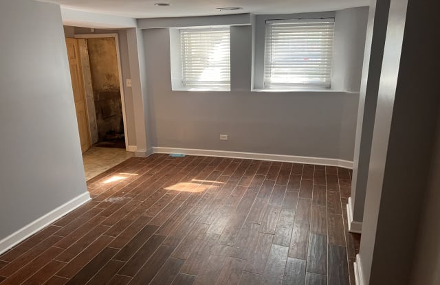 22 S Seeley Ave # G photos photos