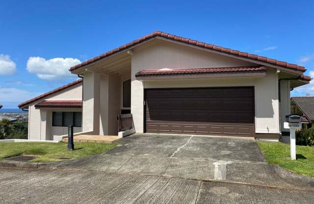 Sparkling, Mountaintop House in Gated Community w/Ocean View Gallery 3