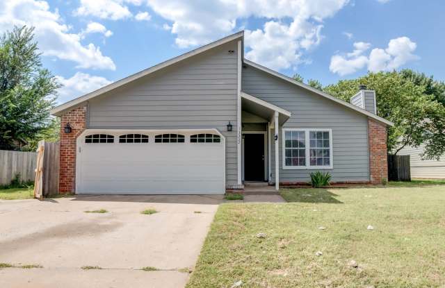 Stunning Bixby Home Available For Rent! photos photos