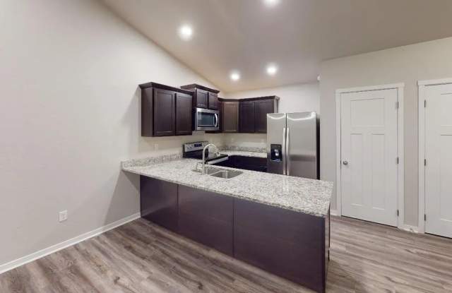 3 bedroom 2 bathroom townhome with 1 car garage photos photos