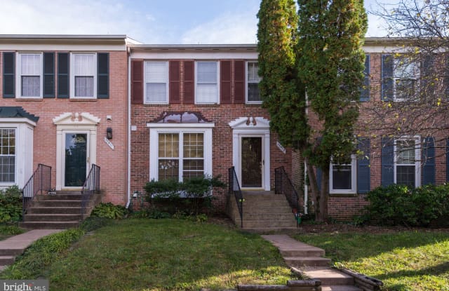 13413 FOXHOLE DRIVE - 13413 Foxhole Drive, Chantilly, VA 22033