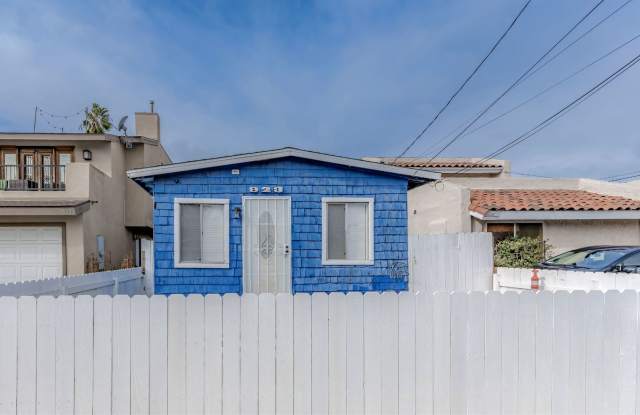 Cozy 2 bedroom, 1 bathroom bungalow with prime Huntington Beach location Gallery 4