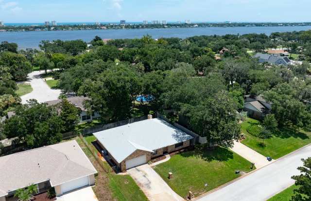 1523 Poplar Drive Gallery 3