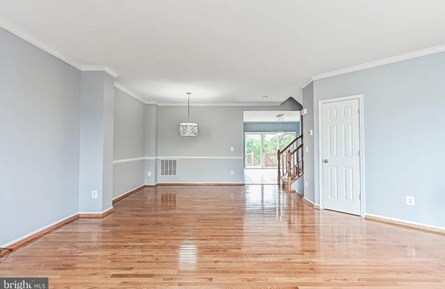 18541 SIERRA SPRINGS SQ Gallery 3