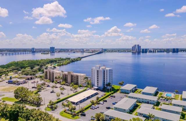 3344 N Key Drive unit: 6 photos photos 3344 N Key Drive unit: 6 photos photos