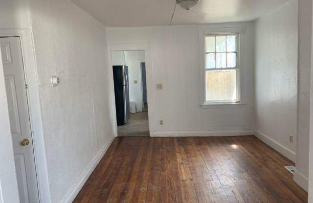 208 Liberty Ct. Gallery 3