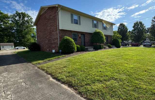 Spacious 2 Bed, 1.5 Bath Apartment in Prime Location Gallery 3