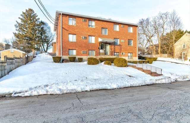 72 Martensen St unit: 2 photos photos