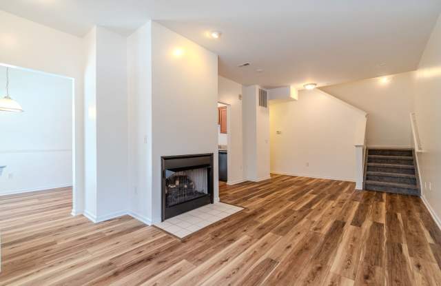 Charming 2-Bed 2.5-Bath with Attached Garage in the desirable Northville Twp (AVAILABLE NOW!) Gallery 4