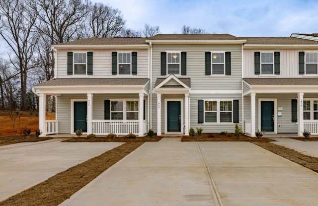 3br 2.5ba A cooks kitchen with island. Minutes from I-85 READY DEC 10th photos photos