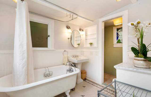 3843 Carr Pl N Gallery 4