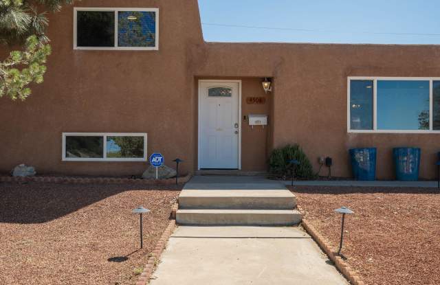 4508 Piedra Blanca St Ne Gallery 3