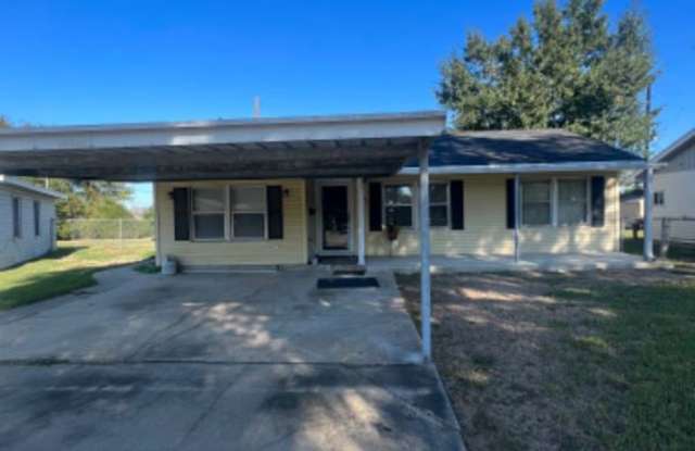 5525 Bonnie Lee St - 5525 Bonnie Lee Lane, Beaumont, TX 77705