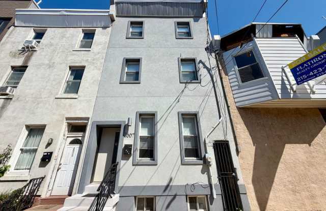 Stunning 4-Bedroom/4-Bathroom Home near the lively Fishtown neighborhood! Available First Week of November! Gallery 1