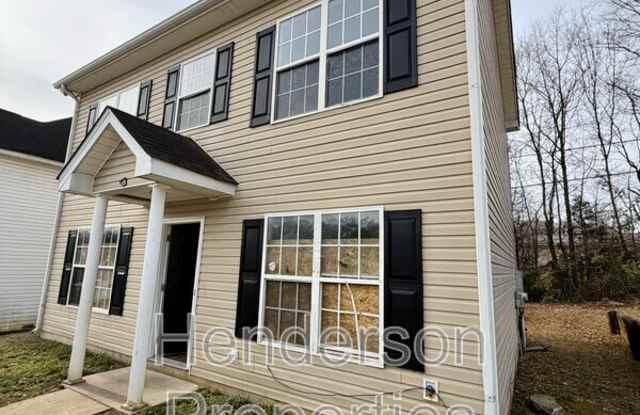 3746 Glenwood Dr - 3746 Glenwood Drive, Charlotte, NC 28208