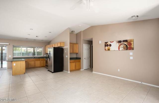 4077 E CHOLLA Street Gallery 4