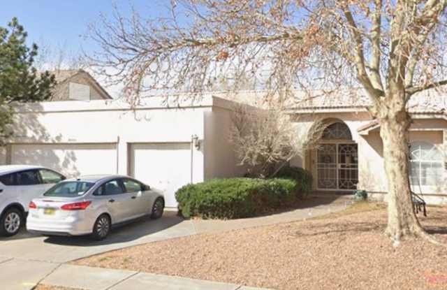 LEASING SPECIAL: $$$$ $500 OFF YOUR 2ND MONTH'S RENT $$$$ Gallery 1