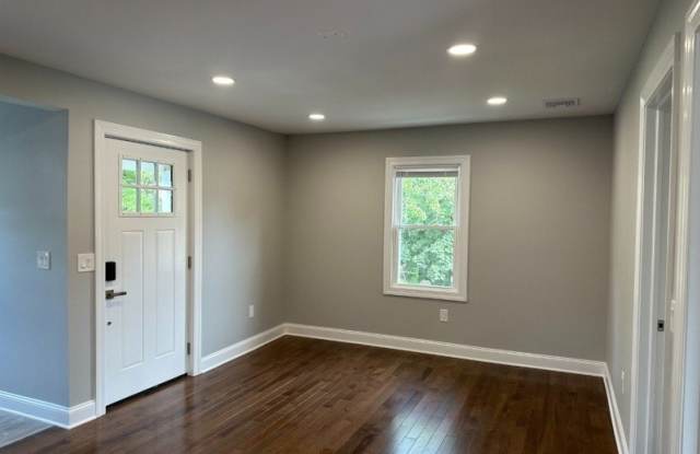 20 Van Dyke Pl Gallery 2