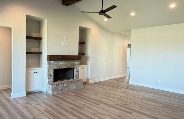 5014 Cranbrook Drive Gallery 4