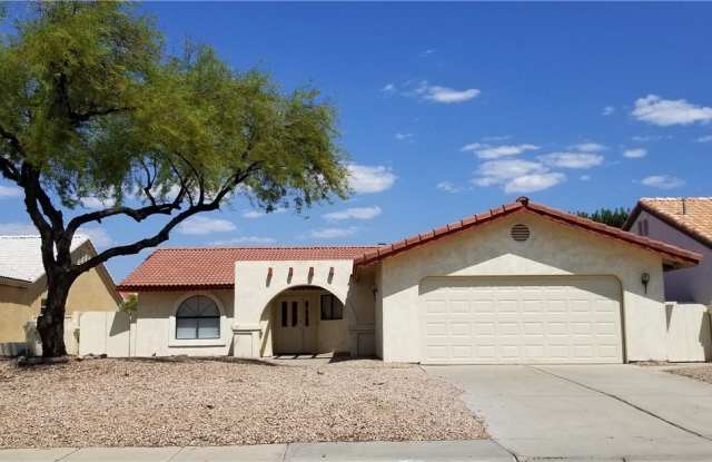 2864 Country Club Drive photos photos