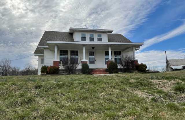 Farm House in Kuttawa photos photos