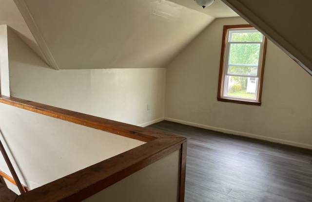 3 Bedroom Single Family Home Gallery 4