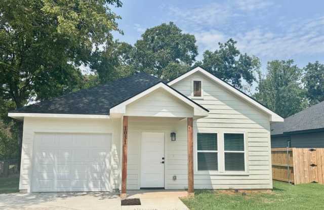 1031 W Coffin photos photos